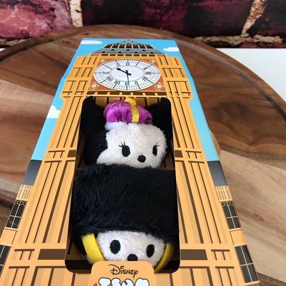 NEW- Disney London Tsum Mickey Minnie Big Ben - Picture 6 of 7